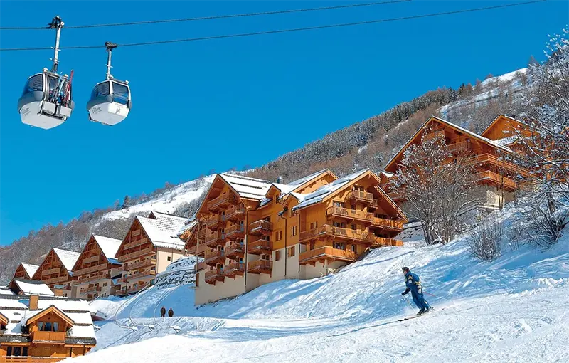 Hameau et les chalets de la vallée d'Or à Valloire